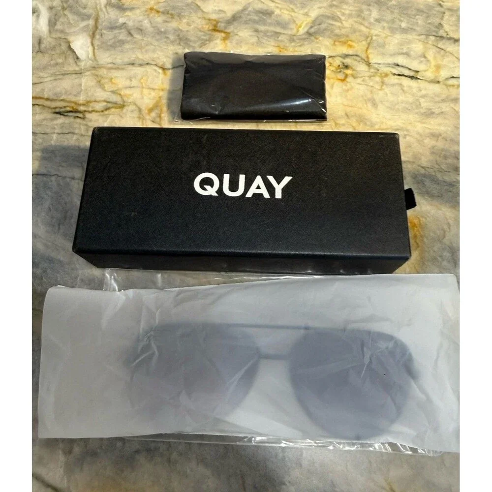 Quay Australia x Desi Perkins High Key Oversized Aviator Sunglasses NIB Unisex